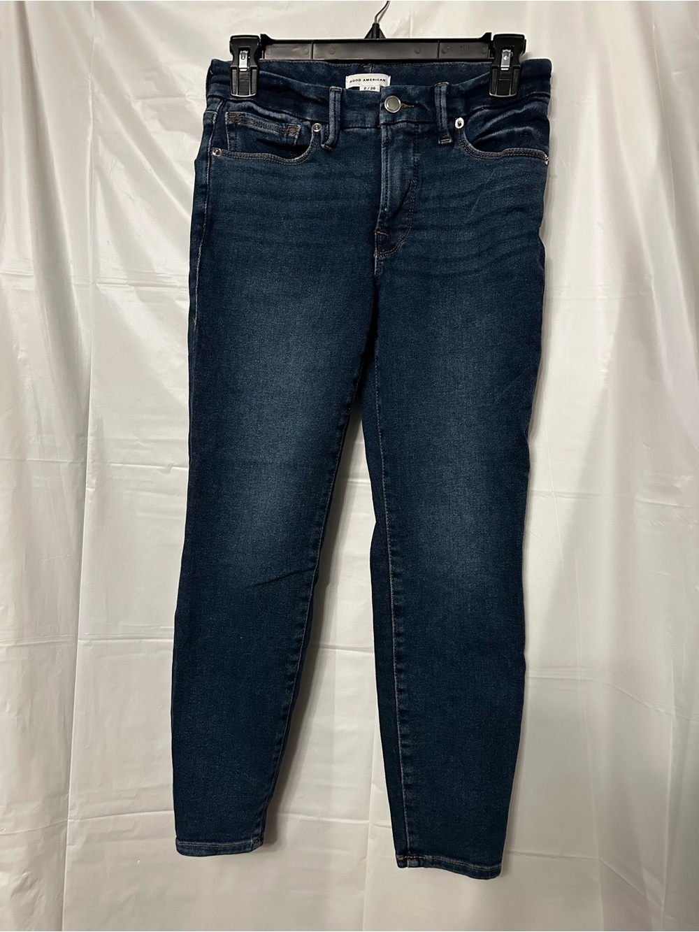 Good American skinny jeans. Size 2/26.